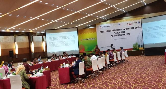  Andi Buchori Pimpin Bank Riau Kepri