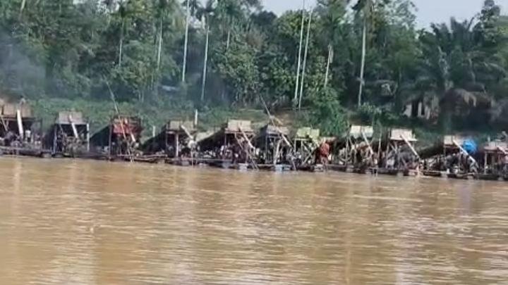 Puluhan PETI Kembali Rusak Sungai Kuantan, Jelang Sehari Wakapolda Sebut Operasi Sukses