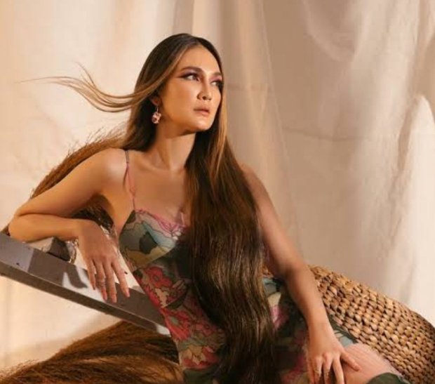 Luna Maya Sukses karena "Sombong"