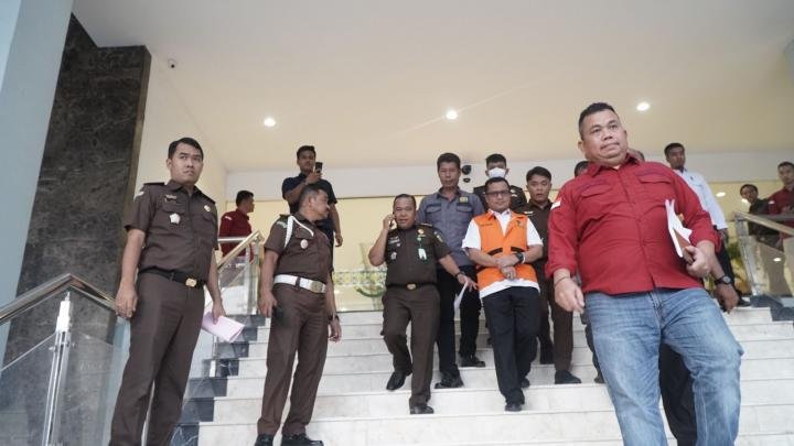 Jadi Tersangka Korupsi SPPD Fiktif Rp2,3 Miliar, Kadisdik Riau Ditahan