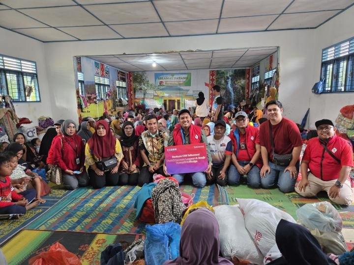 Telkomsel Salurkan Bantuan dan Percepatan Pemulihan Jaringan di Tiga Provinsi Terdampak Bencana