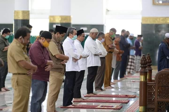 Rindu Syamsuar Terobati, Salat Berjamaah di Masjid An Nur