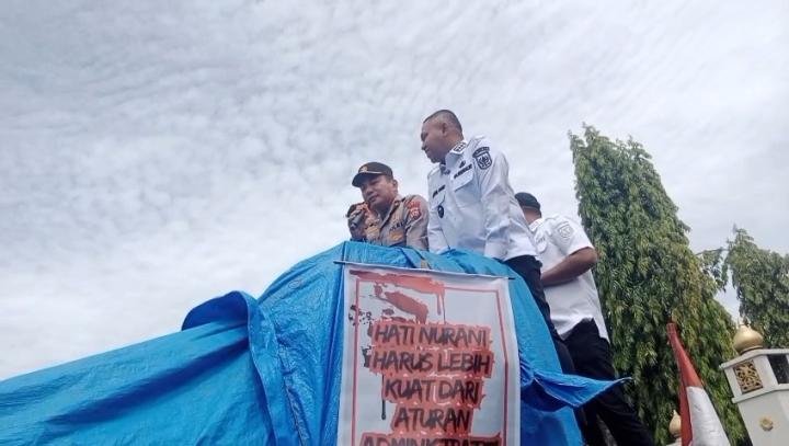 Bersama Kapolda dan 2 Bupati Tenangkan Massa AMMP, Gubri: Kami Sampaikan Aspirasinya ke Pusat