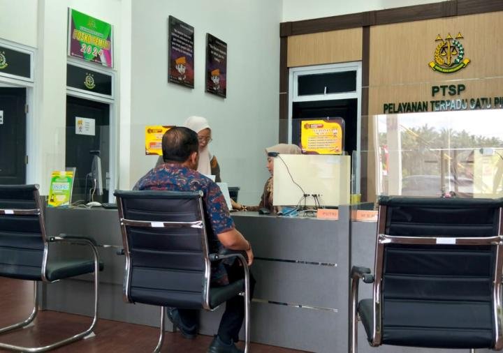 Kadis DLH Pelalawan Diperiksa Tim Pidsus 6 Jam, Dugaan Korupsi Anggaran Pengelolaan Sampah