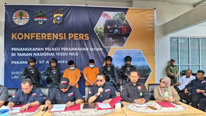 Dua Orang Ditangkap Tangan Rambah Hutan Tesso Nilo 