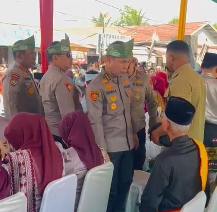 Bupati Kuansing Minta Maaf, Panggung Pawai Taaruf MTQ Ke-44 Goyang