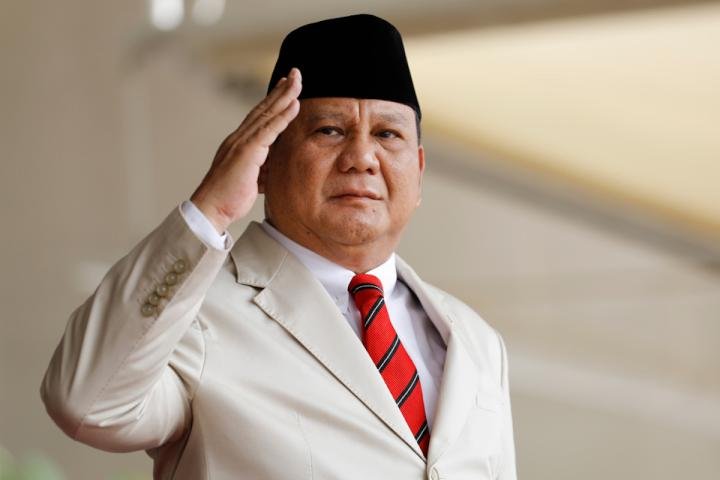Ini Komentar Prabowo tentang Indonesia Gelap dan Kabur Aja Dulu