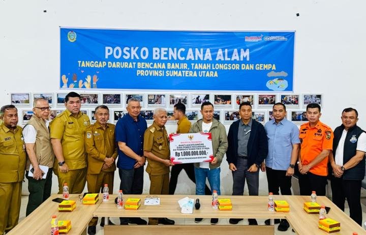 Bawa Bantuan Rp1,5 Miliar, Wako Pekanbaru Sambangi Korban Bencana di Sumut 