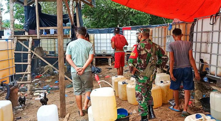 Penimbunan BBM Ilegal di Kecamatan Rambah Digrebek Polisi 