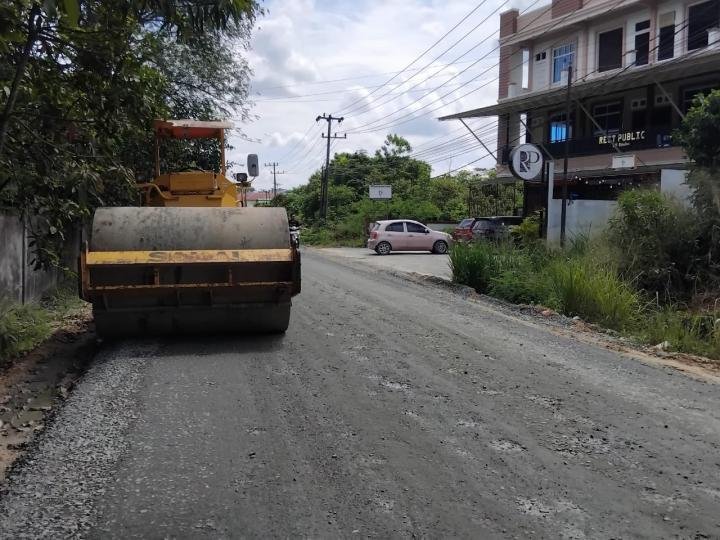 Overlay Jalan Bangau Sakti Tuntas Akhir Bulan Ini