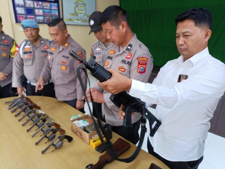 Pastikan Harkamtibmas Berjalan Kondusif, Kapolsek Bengkalis Cek Senpi dan Ranmor Dinas 