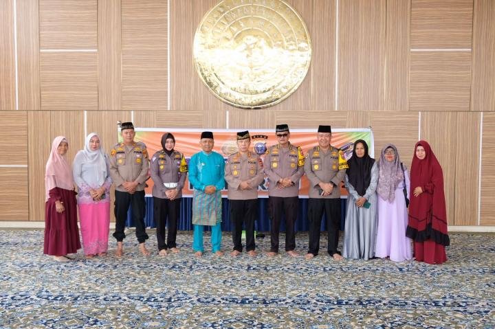 Jumat Curhat, Irwasda Polda Riau Kombes Hermansyah Tampung Aspirasi Masyarakat Pekanbaru