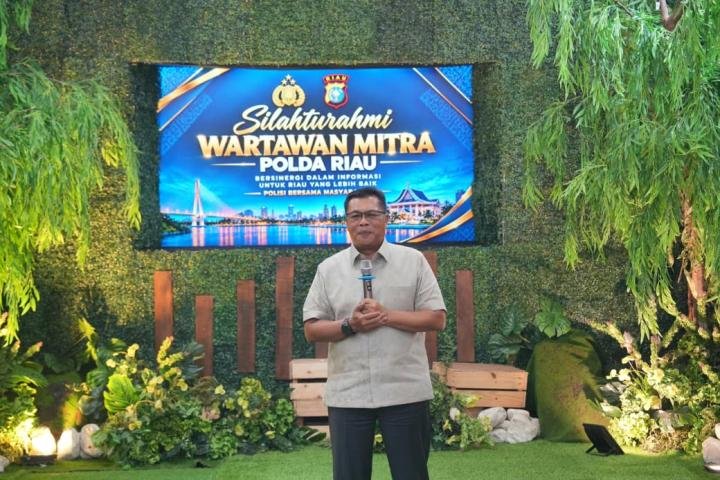 Kapolda Riau Irjen Arman Achdiat Gandeng Wartawan Cegah Narkoba hingga Konflik Sosial