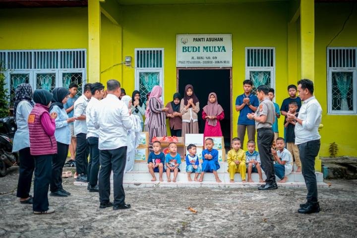 Polres Rohul Salurkan Bansos Ramadan kepada Panti Asuhan, Ghorim dan Duafa