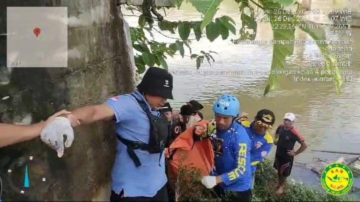 Kakek 65 Tahun Terpeleset di Jembatan Merah-Kampar Ditemukan Meninggal Dunia