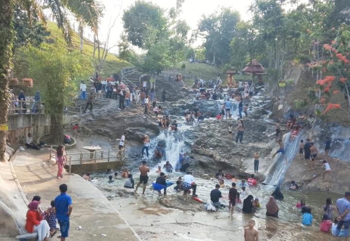 Air Terjun Selanca Ramai Pengunjung, Kadis Pariwisata Rohul: Potensi Wisata Daerah
