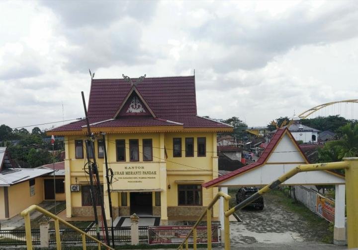 Lurah Meranti Pandak Dituding Bekerja Tak Sesuai Aturan