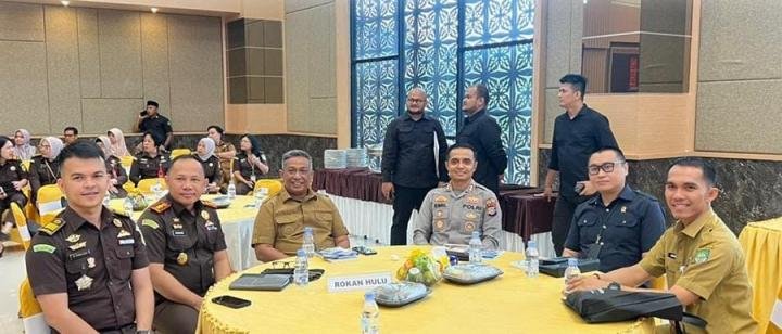 Bupati Rohul Teken MoU Pidana Kerja Sosial di Kejati Riau, Tegaskan Komitmen Pemidanaan Humanis