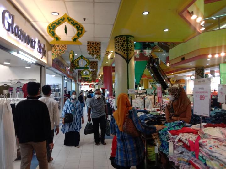 Mall Mulai Ramai, Kata Pengunjung: Buruan Belanja Biar Fokus Ibadah
