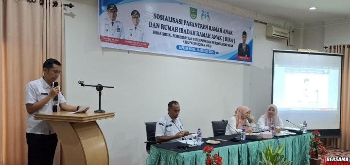 Dinsos P3A Rohul Sosialisasikan Pesantren Ramah Anak dan RIRA