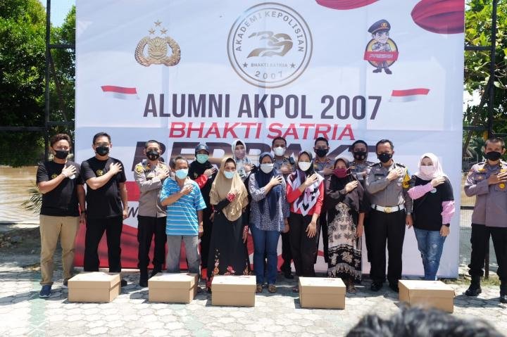 Alumni Akpol 2007 Bakti Satria Gelar Vaksinasi Massal dan Bakti Sosial