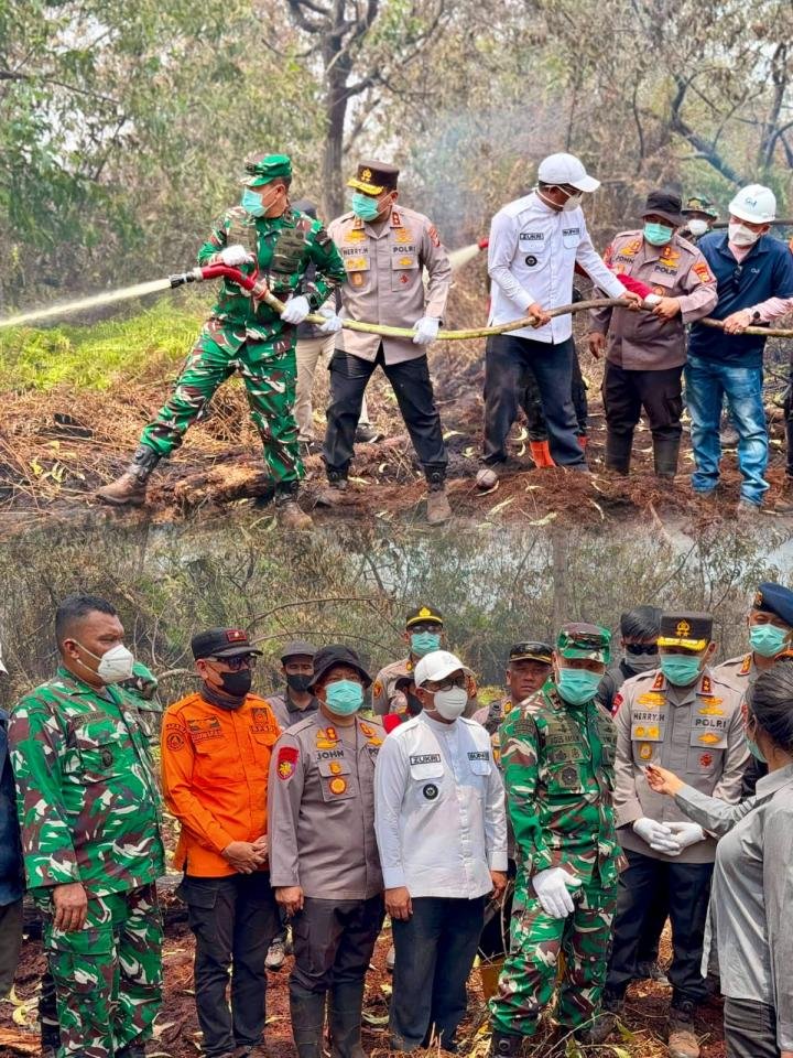 Kapolda Riau-Pangdam dan Kapolres Pelalawan Berjibaku Padamkan Karhutla di Kerumutan