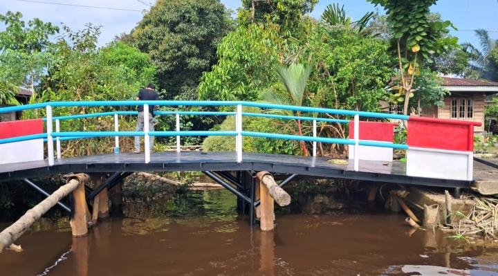 Kapolsek Ajak Masyarakat Rawat Jembatan Presisi Penghubung Pangkalan Terap-Kuala Panduk