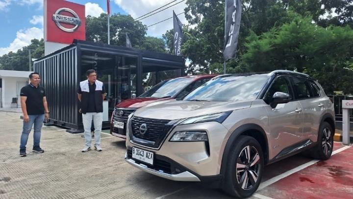 Warga Pekanbaru Antusias Jajal The All New Nissan X-Trail e-Power e-4orce