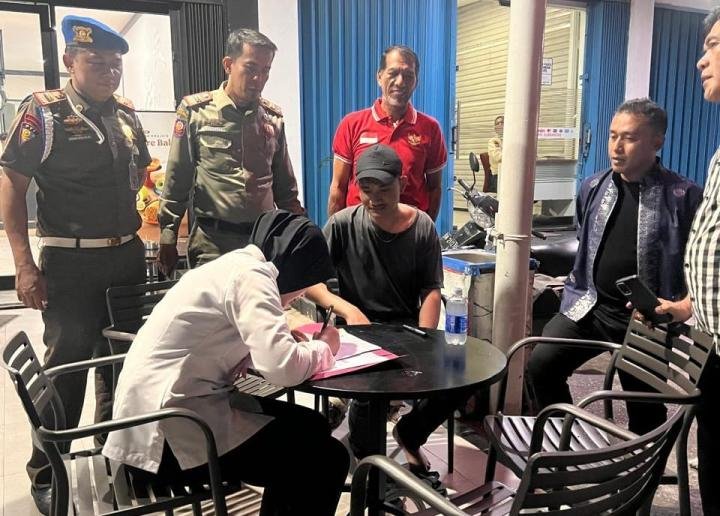 Jaring 29 Warga Buang Sampah Sembarangan, DLHK Raup Denda Rp11,9 Juta