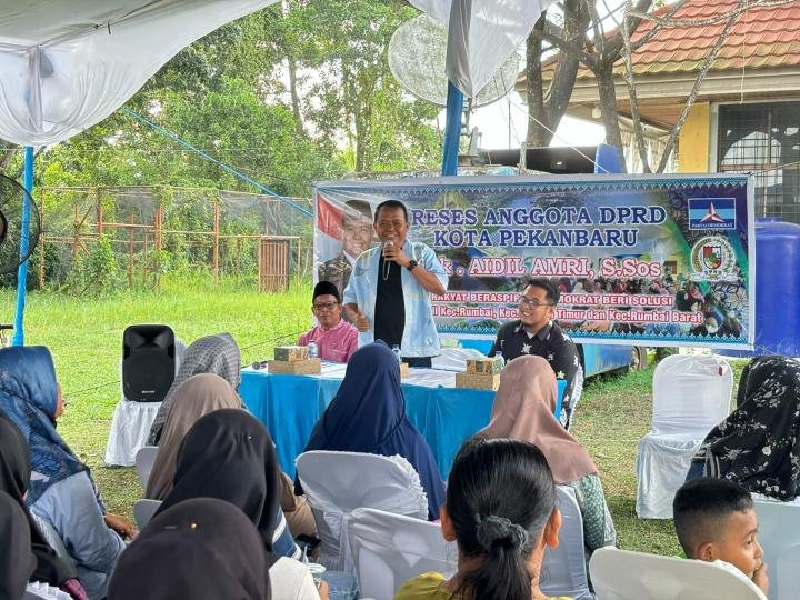 Reses di Rumbai, Aidil Amri Serap Aspirasi Warga soal Layanan Kesehatan dan KIS