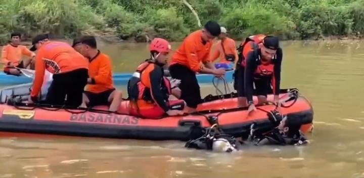 Remaja 16 Tahun Tewas Tenggelam Usai Kelelahan Menyeberangi Sungai Batang Kuantan
