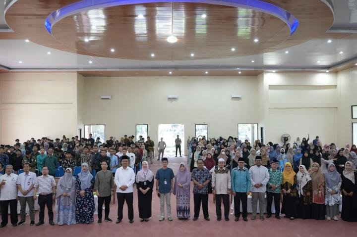 Rektor Buka MTQ Mahasiswa Unri