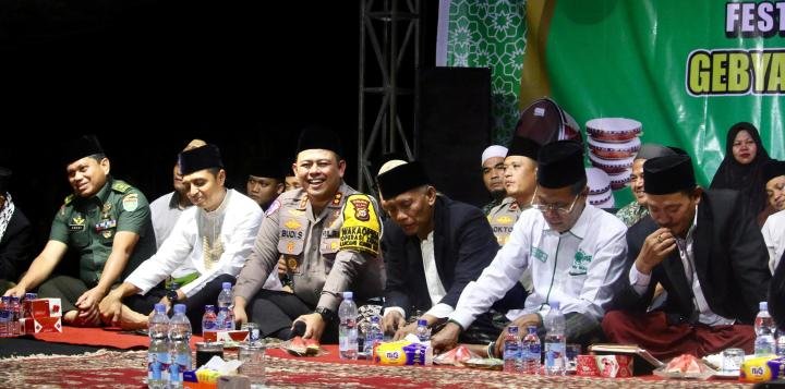 Kapolres Rohul Apresiasi Gebyar Selawat dan Ngaji Kebangsaan di Ponpes Aswaja Nurul Jadid