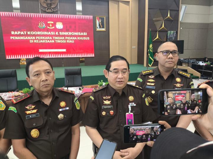 Tim KPK dan Kejagung ke Kejati Riau, Pastikan Penanganan Kasus Korupsi On The Track