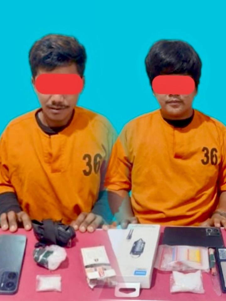 Dua Tersangka Satu Jaringan Pengedar Narkoba Digulung Satresnarkoba Polres Pelalawan