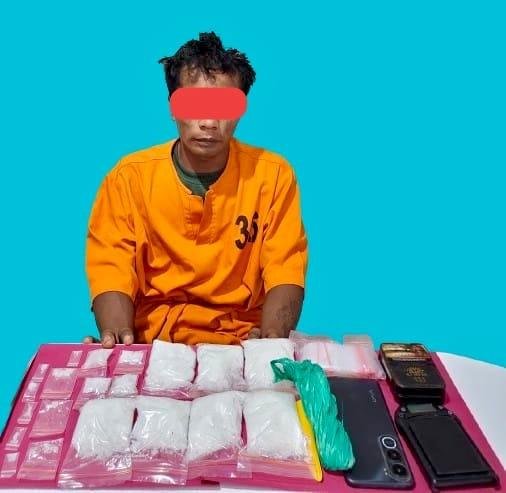 Kado Hari Bhayangkara ke-80, Polres Pelalawan Ungkap Residivis Edarkan Sabu 1/2 Kg