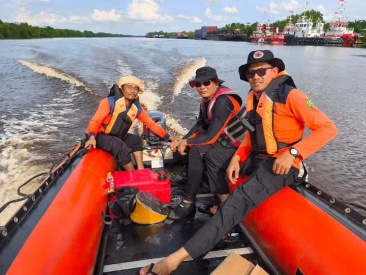 Hari Kedua Pencarian ABK Asal Malaysia Terjatuh di Teluk Kentari-Siak Belum Membuahkan Hasil