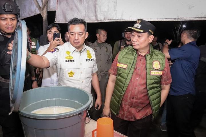 Usai Bangli di SM Amin, Penertiban Berlanjut ke Tenda Ceper Stadion Utama Riau