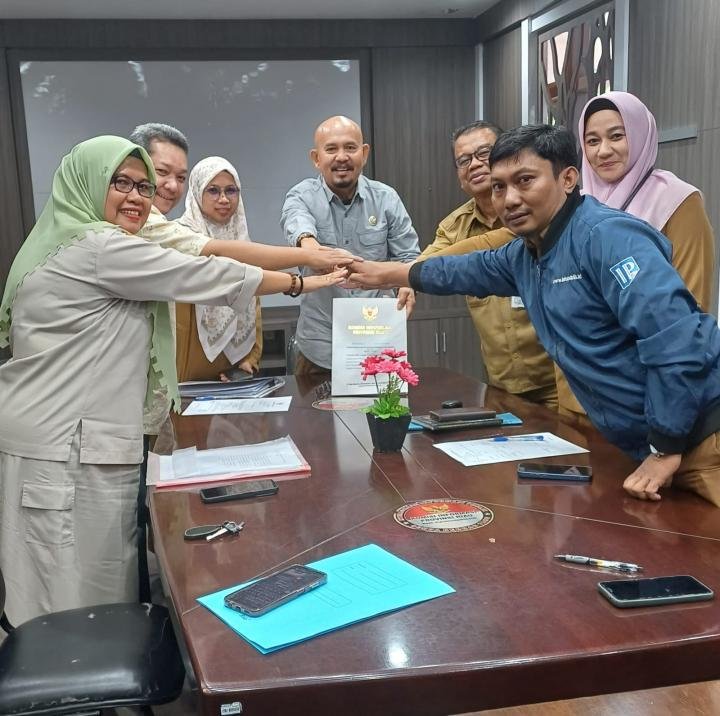 Sengketa Informasi Disdik Riau dan Zonny Hundri Capai Kesepakatan, Sempat Berjalan Alot