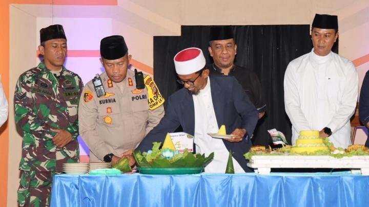 Milad Ke-5 Ponpes Darul Fikri, Kapolres Meranti Ajak Santri Jaga Persatuan dan Cegah Intoleransi