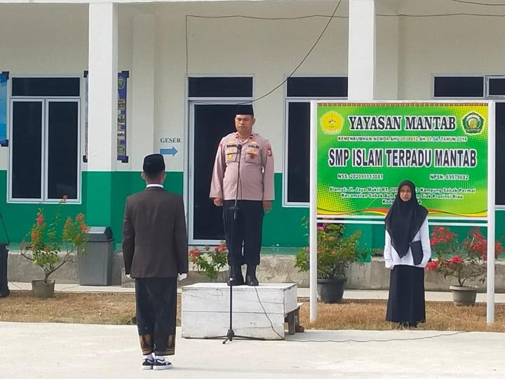 Kapolsek Khairul Ajak Ciptakan Situasi Aman dan Kondusif Jelang Pilkada di Upacara Hari Santri