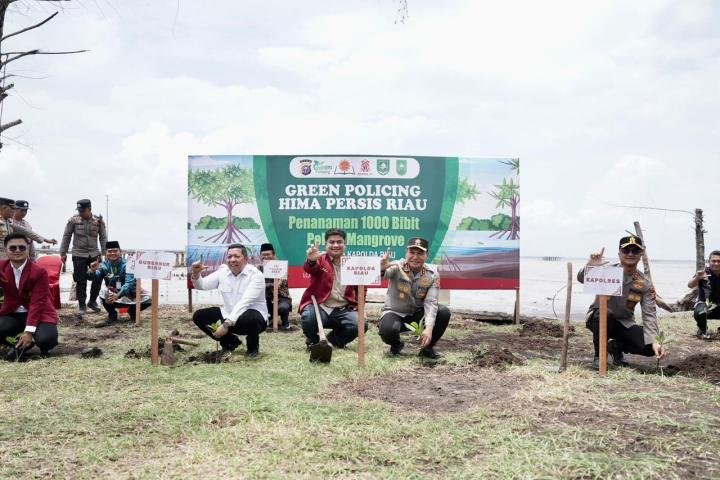 Kapolda Riau dan Hima Persis Kompak Peduli Lingkungan, Ini yang Dilakukan di Bengkalis