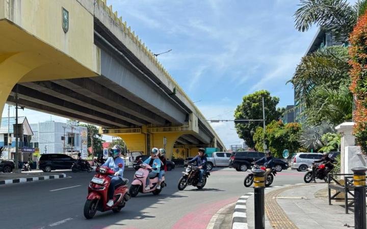 Tips Cari Aman Capella Honda Taklukkan Bahaya di Persimpangan Jalan 
