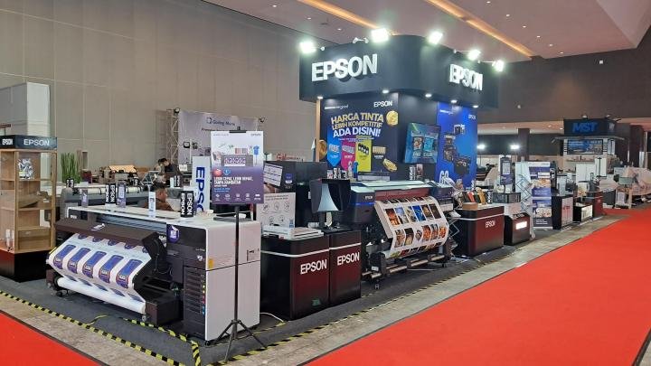 Epson Luncurkan Printer Dye Sublimation Kecepatan Tinggi Maksimalkan Efisiensi Operasional