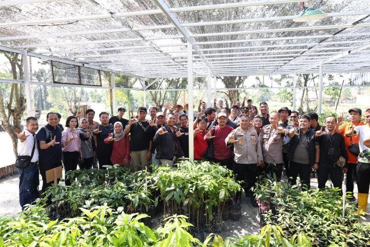 Polda Riau Hadirkan Bank Pohon sebagai Ruang Edukasi Terpadu untuk Umum