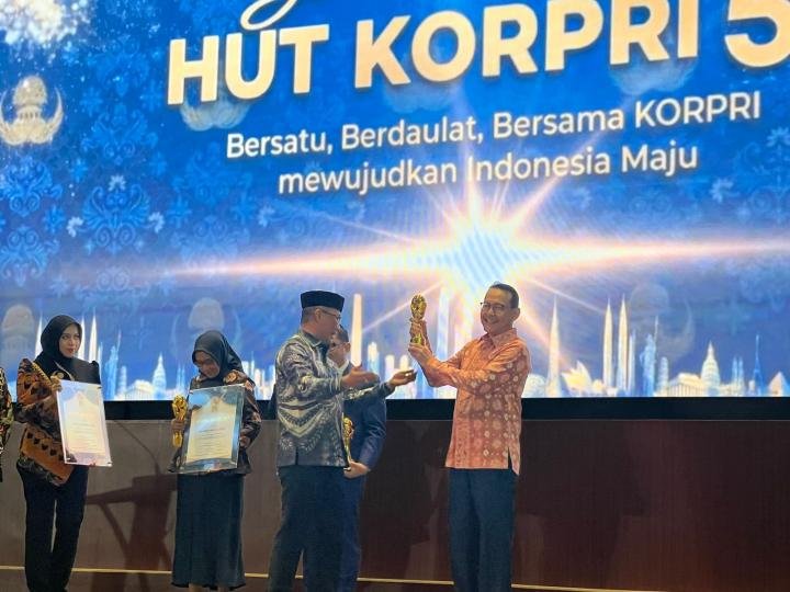 Fachmi Idris Raih Life Achievement Korpri Award, Perintis BPJS Kesehatan