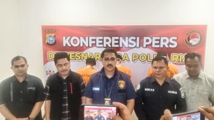 Ditresnarkoba Polda Riau Tangkap Bandar Narkoba Jaringan Internasional Golden Crescent di Asia 