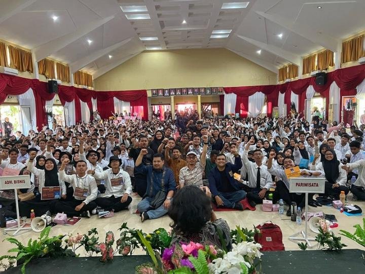 IKA FISIP Unri Gelar Pengenalan Organisasi Alumni dengan Mahasiswa Baru 2023