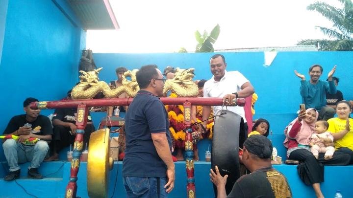 Kelmi Amri Secara Resmi Buka Turnamen Bola Voli Rambah Muda Cup II