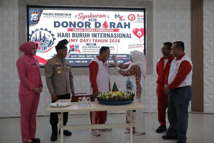 Kolaborasi dengan Pemkab, Polres Rohil Gelar Syukuran dan Aksi Kemanusiaan di Momen May Day